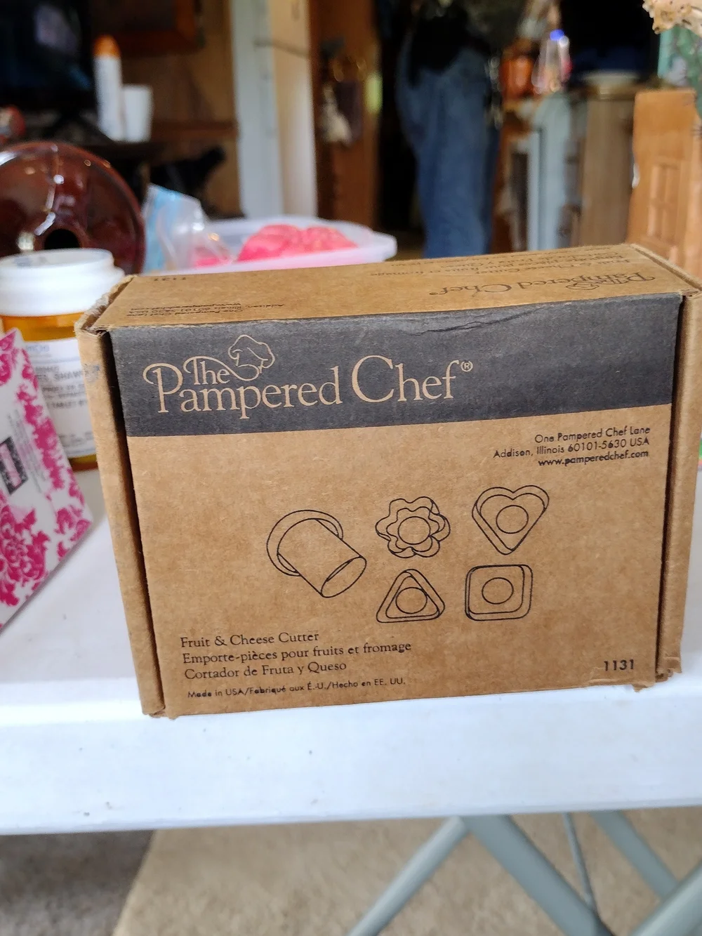 The Pampered Chef White Fruit & Cheese Cutter Set